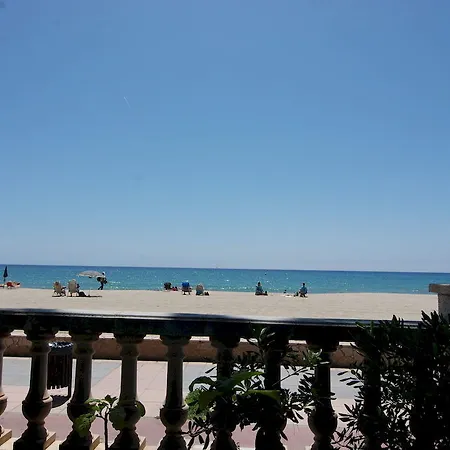 Zeus Versailles * Cambrils